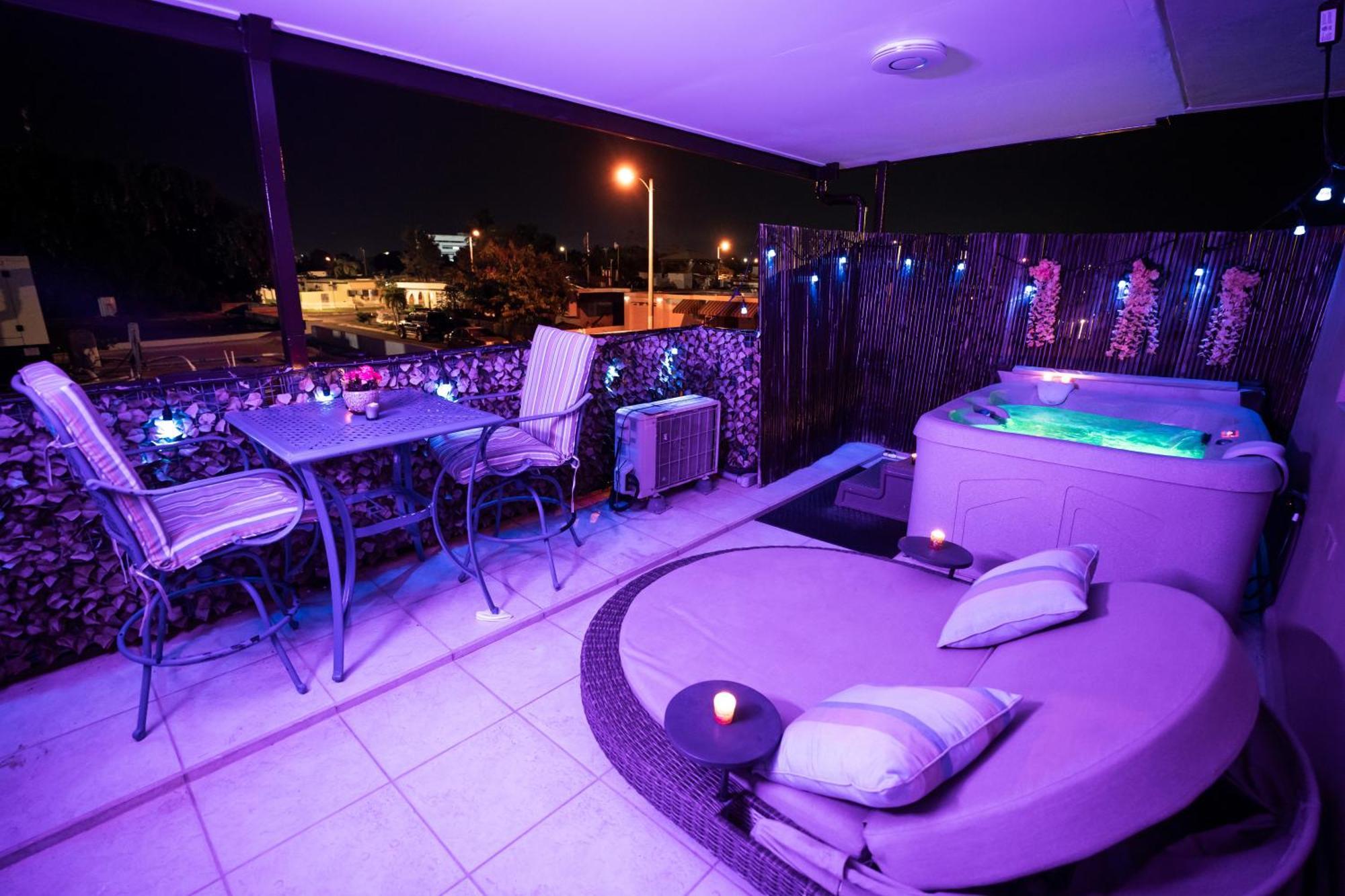 Luxury Retreat With Private Jacuzzi And Mountain Views Free Parking Apartment Ponce Exterior photo