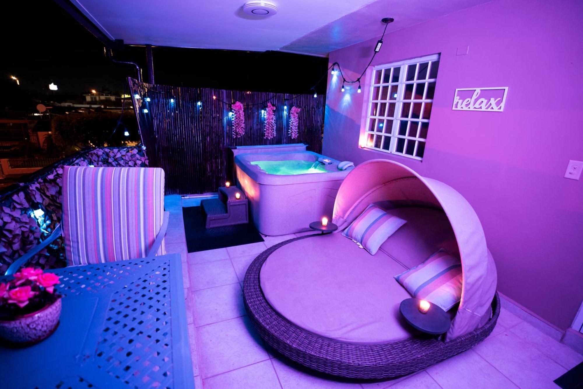 Luxury Retreat With Private Jacuzzi And Mountain Views Free Parking Apartment Ponce Exterior photo